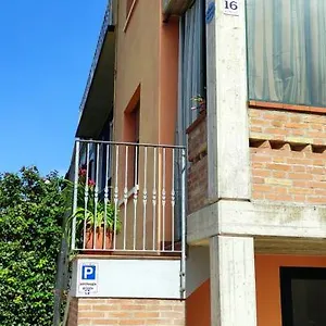 Silver Apartment
